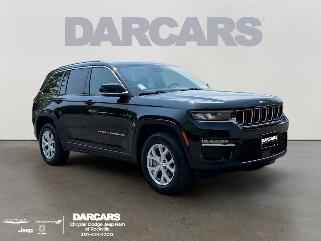 2023 Jeep Grand Cherokee Limited in Diamond Black Crystal Pearlcoat — front three-quarter view