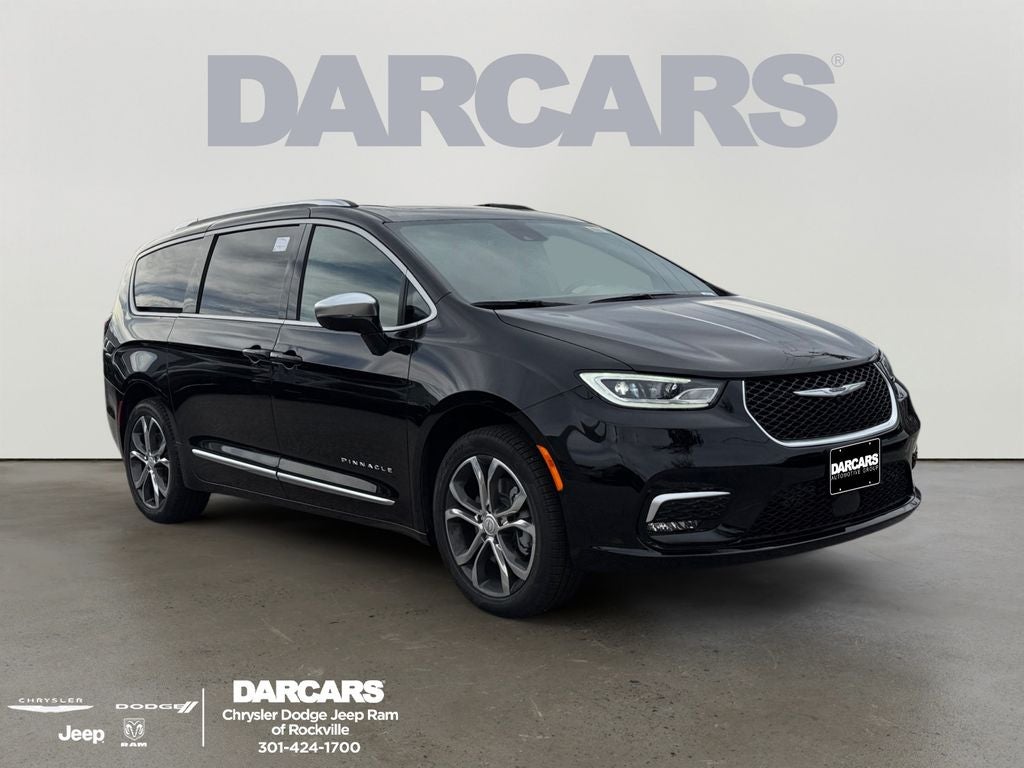2026 Chrysler Pacifica Pinnacle in Diamond Black Crystal Pearl-Coat Exterior Paint — front three-quarter view